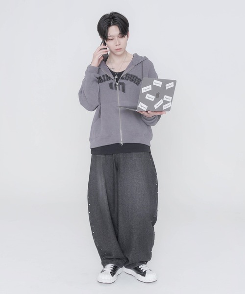 Figments（フィグメンツ）の「スタッズバレルデニム（デニムパンツ・レディース・ライトブルー/ブラック・SMALL/MEDIUM/LARGE）」の19枚目の写真