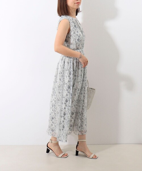 MICO COULIER（ミコクリエ）の「楊柳花柄プリントワンピース（ワンピース・レディース・ブラック系その他/ホワイト系その他・38）」の8枚目の写真