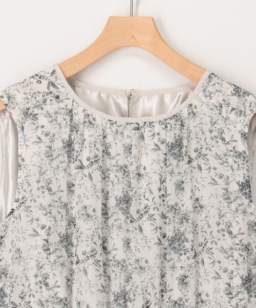 MICO COULIER（ミコクリエ）の「楊柳花柄プリントワンピース（ワンピース・レディース・ブラック系その他/ホワイト系その他・38）」の14枚目の写真