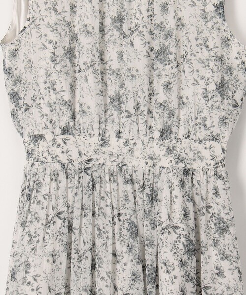 MICO COULIER（ミコクリエ）の「楊柳花柄プリントワンピース（ワンピース・レディース・ブラック系その他/ホワイト系その他・38）」の15枚目の写真