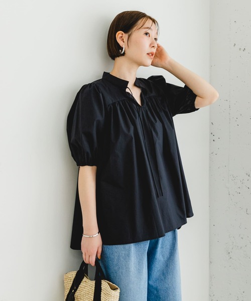 F by ROSSO（エフバイロッソ）の「F by ROSSO　パフスリーブチュニックブラウス（チュニック・レディース・ネイビー/オフホワイト・FREE）」の2枚目の写真