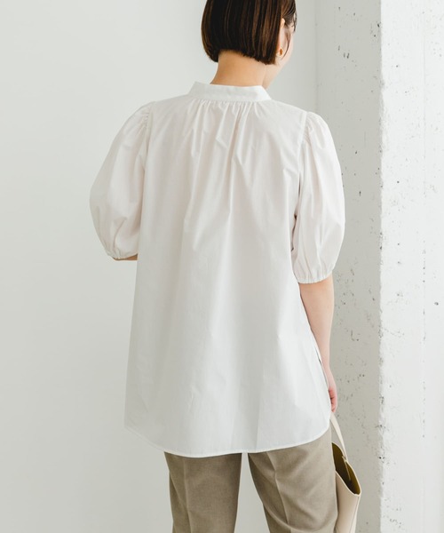 F by ROSSO（エフバイロッソ）の「F by ROSSO　パフスリーブチュニックブラウス（チュニック・レディース・ネイビー/オフホワイト・FREE）」の6枚目の写真