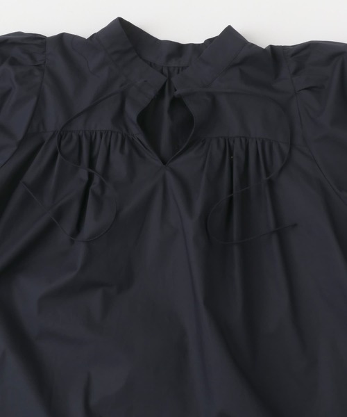F by ROSSO（エフバイロッソ）の「F by ROSSO　パフスリーブチュニックブラウス（チュニック・レディース・ネイビー/オフホワイト・FREE）」の17枚目の写真