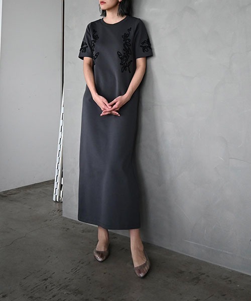 WILLFULLY(ウィルフリー)の「cord embroidery ponte OP(ワンピース・レディース・グレー系その他/ホワイト/ブラック・FREE)」の3枚目の写真