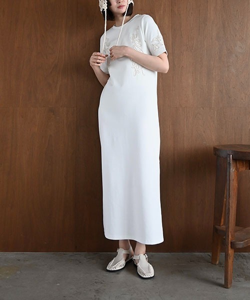 【イチゴ】ウィルフリーwillfully 新作ドレスワンピース セール】embroidery flower sheer no sleeve OP（ワンピース
