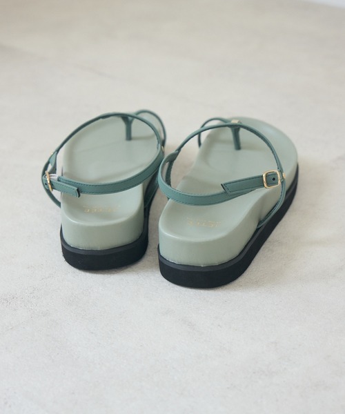 Paradise Picnic(パラダイスピクニック)の「JETEE ゴールドストラップサンダル(サンダル・レディース・ブラック/グリーン・MEDIUM/LARGE)」の16枚目の写真