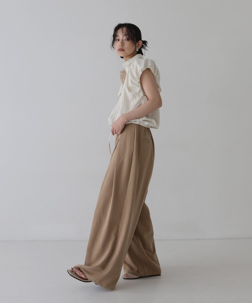 hellam(へラム)の「【入荷禁止】パフショルダーコンパクトシャツ(シャツ/ブラウス・レディース・ブルー系その他/ベージュ系その他/ホワイト系その他/チャコール/オフホワイト/ブルー・FREE)」の16枚目の写真