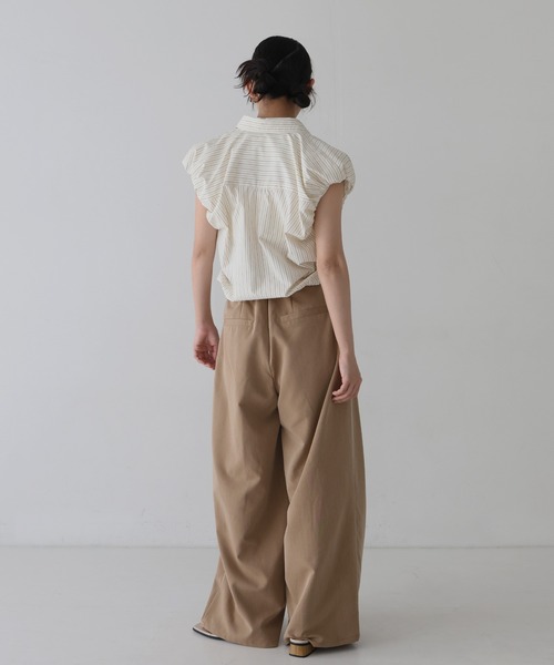 hellam(へラム)の「【入荷禁止】パフショルダーコンパクトシャツ(シャツ/ブラウス・レディース・ブルー系その他/ベージュ系その他/ホワイト系その他/チャコール/オフホワイト/ブルー・FREE)」の17枚目の写真