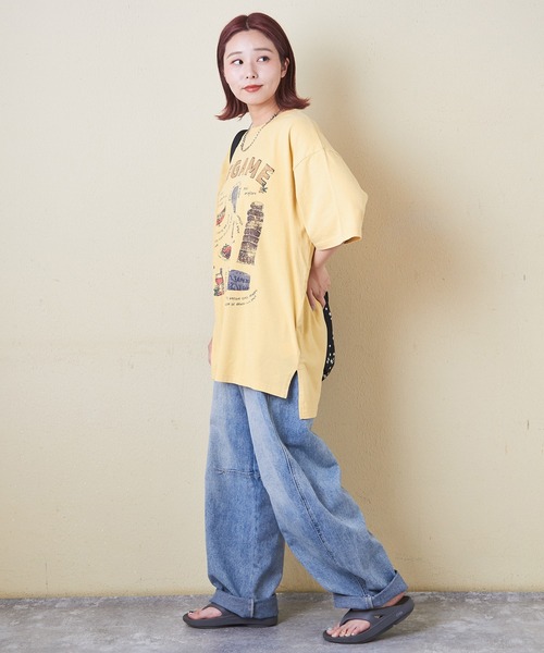 CUBE SUGAR（キューブシュガー）の「26/-天竺パウダー加工イタリアプリントビッグTシャツ（Tシャツ/カットソー・レディース・グレイッシュベージュ/マルチ/レッド/イエロー/ネイビー・M）」の7枚目の写真