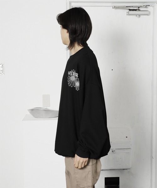 ROOPTOKYO（ループトウキョウ）の「【90%OFF】フラワープリントスウェット オーバーサイズ ワンポイント コラボ（スウェット・メンズ・ブルー/ホワイト・M/L）」の21枚目の写真