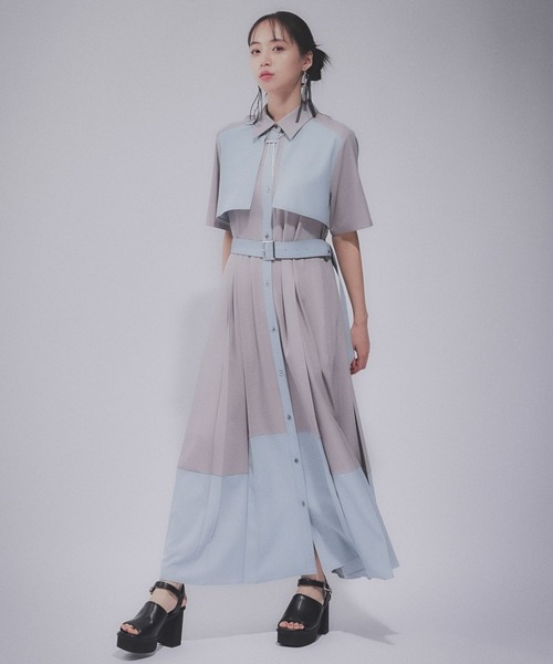 HARE（ハレ）の「プリーツカットアウトワンピース(HARE)（ワンピース・レディース・チャコールグレー/ライトグレー/ブラック×ブルー/グリーン系その他/ブラウン系その他/グリーン・FREE）」の8枚目の写真