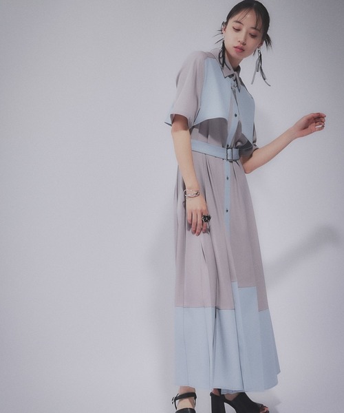 HARE（ハレ）の「プリーツカットアウトワンピース(HARE)（ワンピース・レディース・チャコールグレー/ライトグレー/ブラック×ブルー/グリーン系その他/ブラウン系その他/グリーン・FREE）」の19枚目の写真