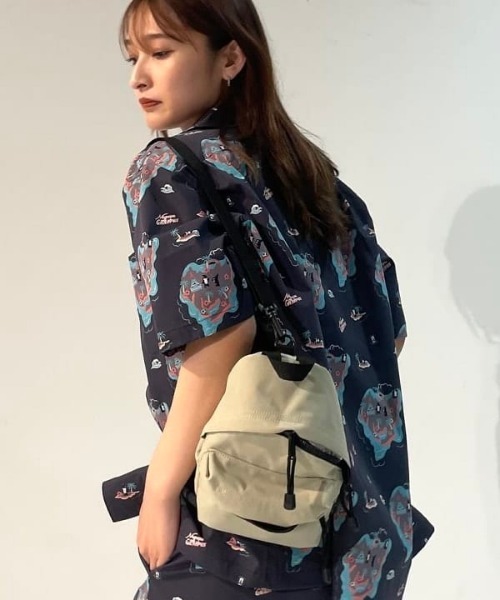 SML（エスエムエル）の「【別注】SML / BACK PACK（ショルダーバッグ・レディース・ブルー/ブラック/ピンク/ベージュ/オレンジ/イエロー・ONE SIZE）」の7枚目の写真