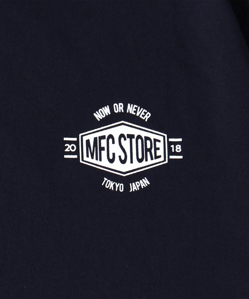 MFC STORE（エムエフシーストア）の「MFC STORE EMBLEM S/S TEE（Tシャツ/カットソー・メンズ・ブラック/ネイビー/ホワイト・S/M/L/XL）」の15枚目の写真