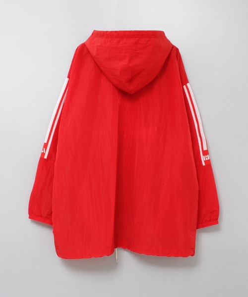 RNA（アールエヌエー）の「J2153 トラックハーフＺＩＰジャケット（ナイロンジャケット・レディース・レッド/ネイビー/ブラック・MEDIUM）」の15枚目の写真