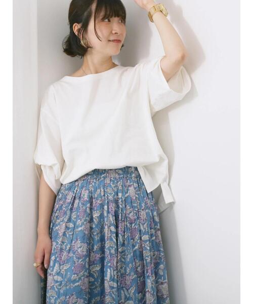 Samansa Mos2 blue(サマンサモスモスブルー)の「ツイストスリーブTシャツ(Tシャツ/カットソー・レディース・オフホワイト/ブルー/ブラック・F)」の2枚目の写真