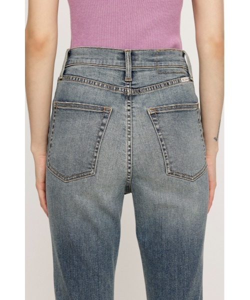 SLY（スライ）の「HW FLARE PT-C WITH ROICA(R)EF ハイウエスト フレアパンツ シー ウィズロイカ アールイーエフ（デニムパンツ・レディース・ブラック系その他2/ライトブルー/ブルー・25inch/24inch/23inch/22inch/26inch）」の14枚目の写真