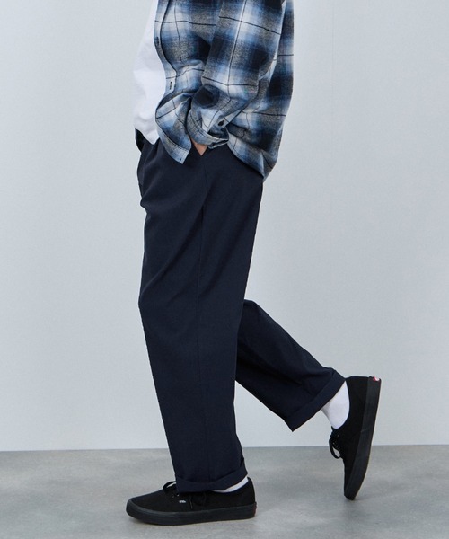 NAVY（ネイビー）の「「毎日はきたくなるラクラクパンツ」イージーワイドパンツ【抗菌防臭加工】（その他パンツ・メンズ・ベージュ/ネイビー/チャコールグレー/ブラック・XL/L/M/S）」の4枚目の写真