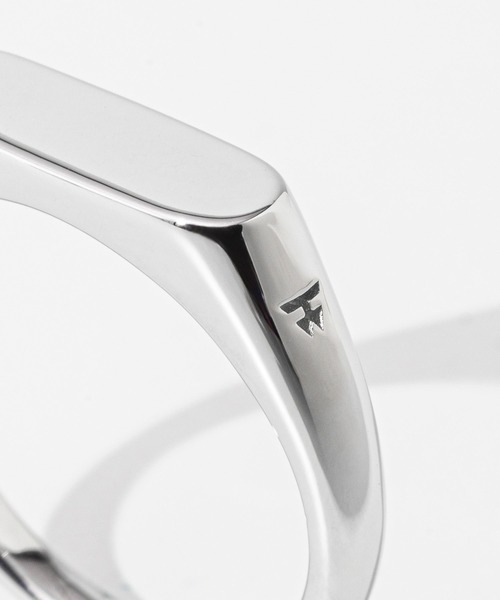 TOM WOOD（トムウッド）の「TOM WOOD Knut Ring (M) トムウッド ナット スターリング リング（リング・レディース・シルバー・58/60）」の7枚目の写真