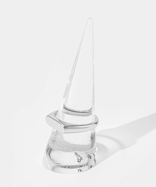 TOM WOOD（トムウッド）の「TOM WOOD Knut Ring (M) トムウッド ナット スターリング リング（リング・レディース・シルバー・58/60）」の8枚目の写真