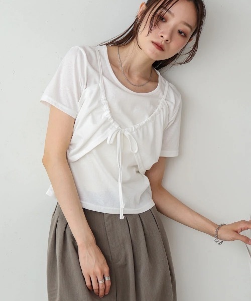 Bab(バブ)の「ビスチェレイヤードデザイントップス(Tシャツ/カットソー・レディース・オフホワイト/杢グレー/ブラック/ライトブルー・MEDIUM)」の5枚目の写真