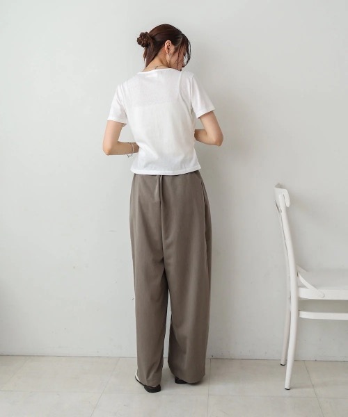 Bab(バブ)の「ビスチェレイヤードデザイントップス(Tシャツ/カットソー・レディース・オフホワイト/杢グレー/ブラック/ライトブルー・MEDIUM)」の11枚目の写真