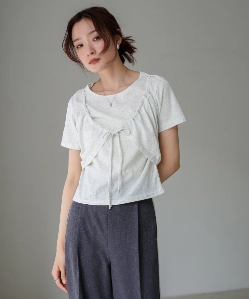Bab(バブ)の「ビスチェレイヤードデザイントップス(Tシャツ/カットソー・レディース・オフホワイト/杢グレー/ブラック/ライトブルー・MEDIUM)」の16枚目の写真