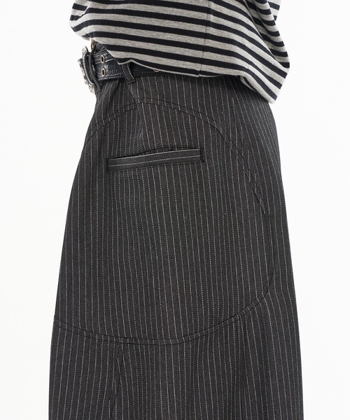 WISH FOR EVER（ウィッシュフォーエバー）の「ASSORT SIDE SWITCH BAGGY CURVE PANTS / アソートサイドスイッチバギーカーブパンツ（その他パンツ・メンズ・インディゴブルー/チャコールグレー/ブラック・LARGE/SMALL/MEDIUM）」の17枚目の写真