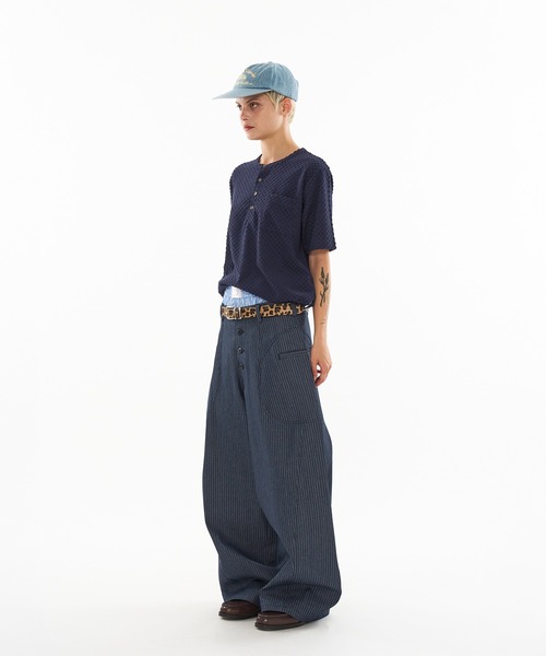 WISH FOR EVER（ウィッシュフォーエバー）の「ASSORT SIDE SWITCH BAGGY CURVE PANTS / アソートサイドスイッチバギーカーブパンツ（その他パンツ・メンズ・インディゴブルー/チャコールグレー/ブラック・LARGE/SMALL/MEDIUM）」の19枚目の写真