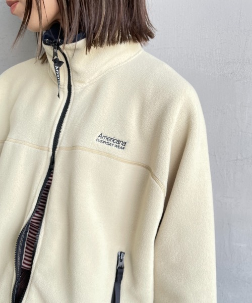 AMERICANA（アメリカーナ）の「[Americana/アメリカーナ] 別注 ワンポイント刺繍ロゴ ショート丈フリースジャケット（その他アウター・レディース・チャコール/ベージュ/ネイビー/レッド・ONE SIZE）」の18枚目の写真