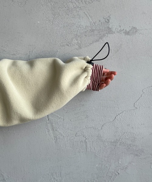 AMERICANA（アメリカーナ）の「[Americana/アメリカーナ] 別注 ワンポイント刺繍ロゴ ショート丈フリースジャケット（その他アウター・レディース・チャコール/ベージュ/ネイビー/レッド・ONE SIZE）」の21枚目の写真