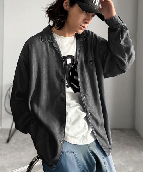 Classical Origin(クラシカルオリジン)の「「至福のひととき。」ルーズフィットオープンカラーデニムシャツ(長袖)/Loose Fit Open Collar Denim Shirt(シャツ/ブラウス・メンズ・ブラック/グレー/インディゴブルー・LARGE/MEDIUM/SMALL)」の2枚目の写真