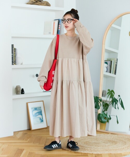 FREAK'S STORE（フリークスストア）の「限定展開　ピグメント 加工 ティアード 切り替え ワンピース（ワンピース・レディース・スミクロ/ベージュ/ネイビー/レッド/グリーン/ナチュラル・SMALL/MEDIUM）」の9枚目の写真