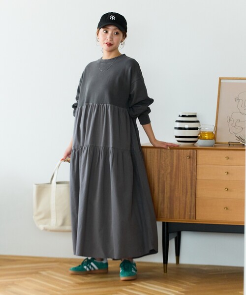 FREAK'S STORE（フリークスストア）の「限定展開　ピグメント 加工 ティアード 切り替え ワンピース（ワンピース・レディース・スミクロ/ベージュ/ネイビー/レッド/グリーン/ナチュラル・SMALL/MEDIUM）」の14枚目の写真