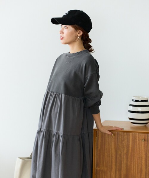 FREAK'S STORE（フリークスストア）の「限定展開　ピグメント 加工 ティアード 切り替え ワンピース（ワンピース・レディース・スミクロ/ベージュ/ネイビー/レッド/グリーン/ナチュラル・SMALL/MEDIUM）」の16枚目の写真