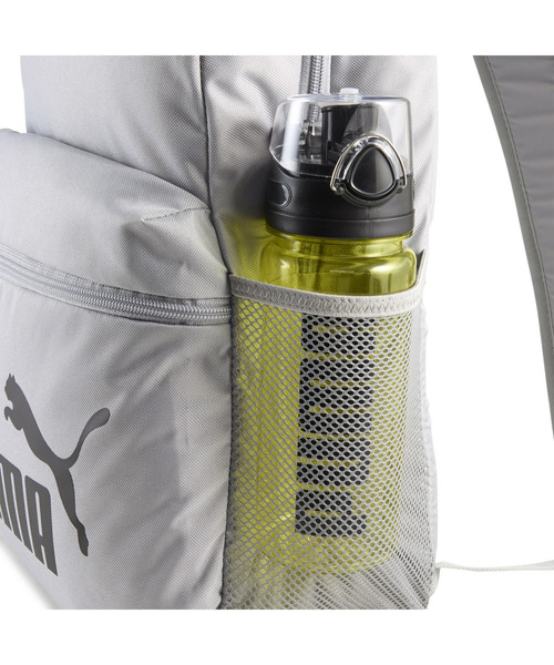 PUMA（プーマ）の「PUMA プーマ ユニセックス プーマ フェーズ バックパック 22L PUMA PHASE Backpack（バックパック/リュック・メンズ・ライトグレー/ライトピンク/ダークオリーブ/スモークピンク/ブルー/ブラック×パープル・フリー）」の21枚目の写真