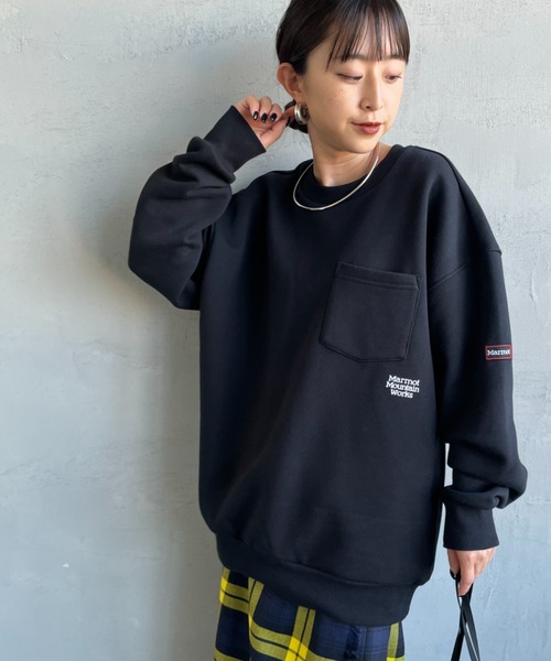 MARMOT（マーモット）の「[Marmot/マーモット] 別注 ワンポイントロゴ ポケットスウェット（スウェット・レディース・ブラック/ベージュ・XL/L/M/S）」の2枚目の写真