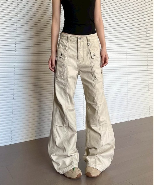 VIBGYOR(ヴィブジョー)の「【LAMPOON】フレアカーゴパンツ(カーゴパンツ・レディース・ベージュ/グレー・MEDIUM/SMALL/LARGE)」の6枚目の写真