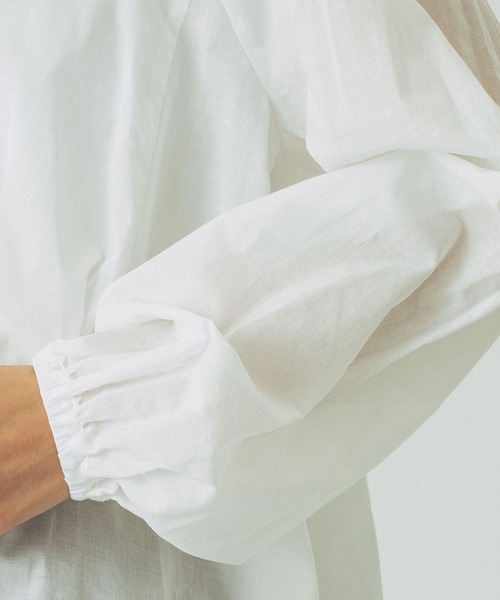 ROSE BUD(ローズバッド)の「FRILL COLLAR BLOUSE(シャツ/ブラウス・レディース・ホワイト/ブラック/パープル・ONE SIZE)」の7枚目の写真