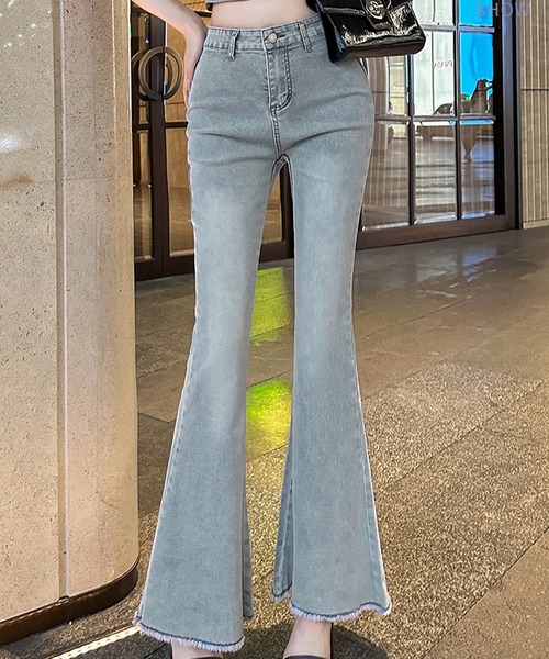 Nia(ニア)の「Nia(ニア)/バックリボン スキニーフレアデニム(デニムパンツ・レディース・ブルー・MEDIUM/SMALL)」の5枚目の写真