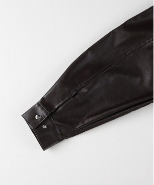 Right-on(ライトオン)の「【HONEYSUCKLE ROSE】フライトジャケット(レザー 洗練シルエット カジュアル フォーマル)(ブルゾン・レディース・ブラック/ブラウン・M/L)」の3枚目の写真