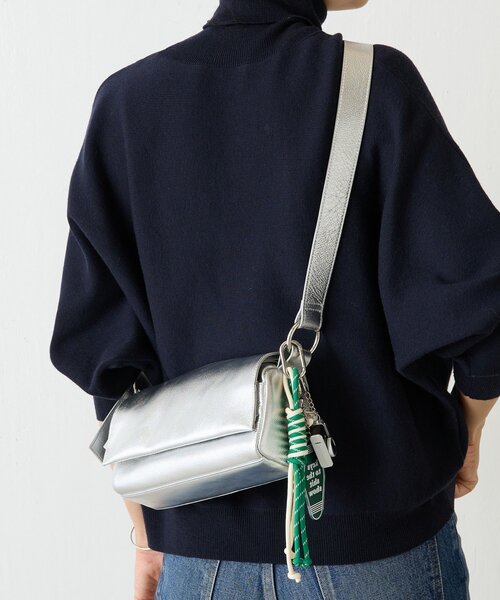 ミニレザーボディバッグ（ショルダーバッグ）｜BEARDSLEY（ビアズリー