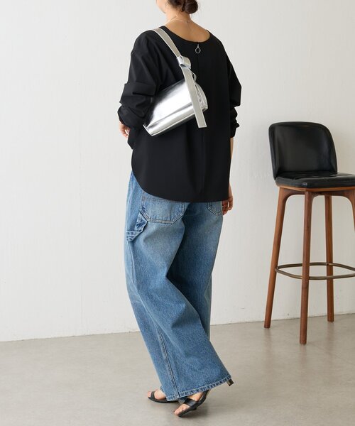 BEARDSLEY（ビアズリー）の「《本革》ミニレザーボディバッグ（ショルダーバッグ・レディース・シルバー/グレー系その他/ブラック・FREE）」の13枚目の写真