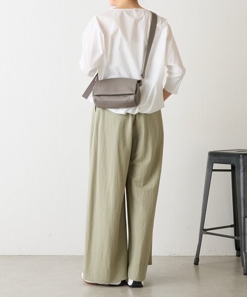 BEARDSLEY（ビアズリー）の「《本革》ミニレザーボディバッグ