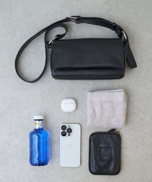 BEARDSLEYビアズリー　レザーボディバッグ　レザーリングボディバッグ BEARDSLEYビアズリーレザーボディバッグレザーリングボディバッグ