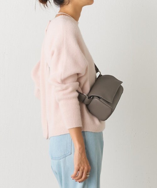 BEARDSLEY レザーボディバッグ ブラック ベルト付替え可》レザーボディ