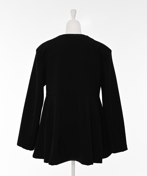 Narcissus(ナルシス)の「ボンディングフレアジャケット(ノーカラージャケット・レディース・ブラック・FREE)」の3枚目の写真