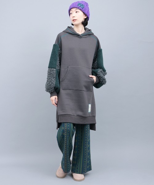 チチカカ（チチカカ）の「裏起毛ｘボアスリーブフードワンピース（ワンピース・レディース・ベージュ/チャコールグレー/ブルーグリーン・FREE）」の4枚目の写真