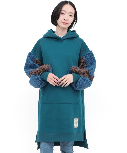 チチカカ（チチカカ）の「裏起毛ｘボアスリーブフードワンピース（ワンピース・レディース・ベージュ/チャコールグレー/ブルーグリーン・FREE）」の9枚目の写真