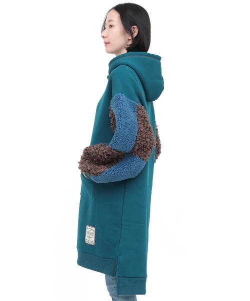 チチカカ（チチカカ）の「裏起毛ｘボアスリーブフードワンピース（ワンピース・レディース・ベージュ/チャコールグレー/ブルーグリーン・FREE）」の10枚目の写真